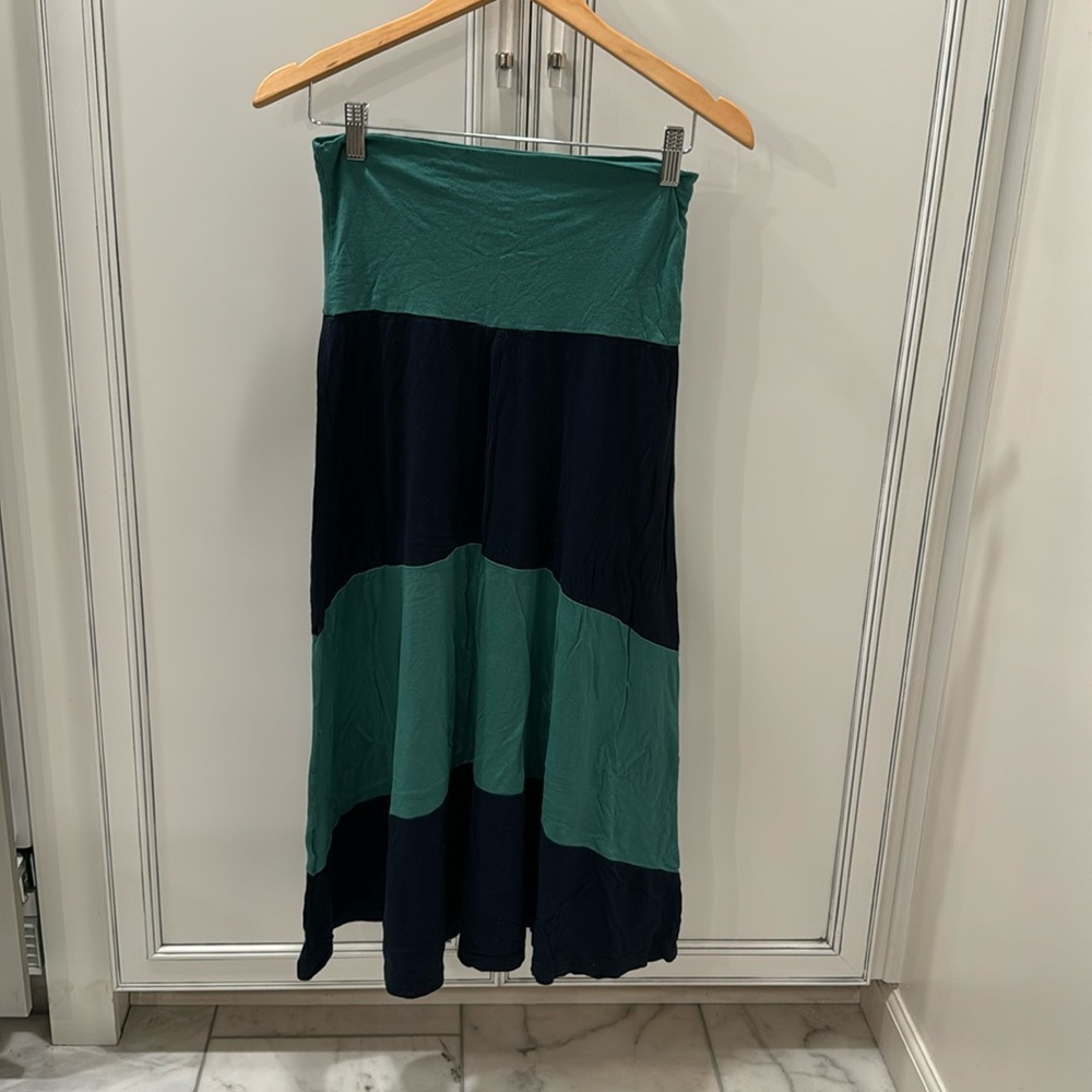 Women’s striped skirt